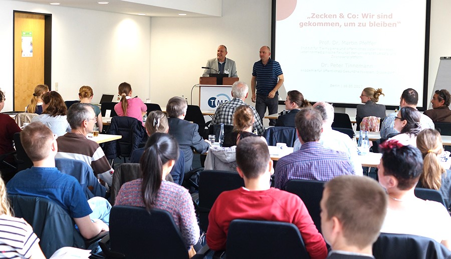 Prof. Pfeffer und Dr. Tinnemann moderieren den ausgebuchten Workshop.